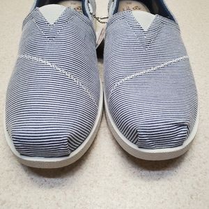 BRAND NEW BOB'S with MEMORY FOAM size 9